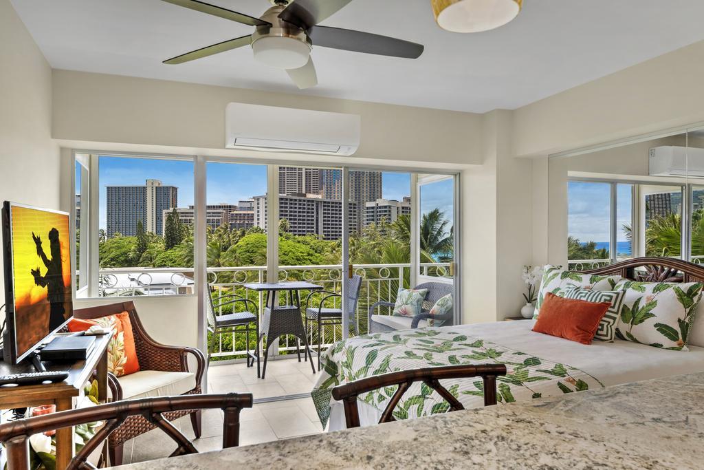 Waikiki Shore 515 Beachfront & Upgrade Διαμέρισμα Χονολουλού Εξωτερικό φωτογραφία